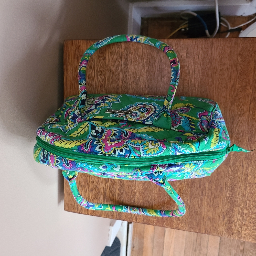 Vera Bradley Emerald Paisley bowler bag with matching mini clutch,NWOT, - Picture 7 of 10